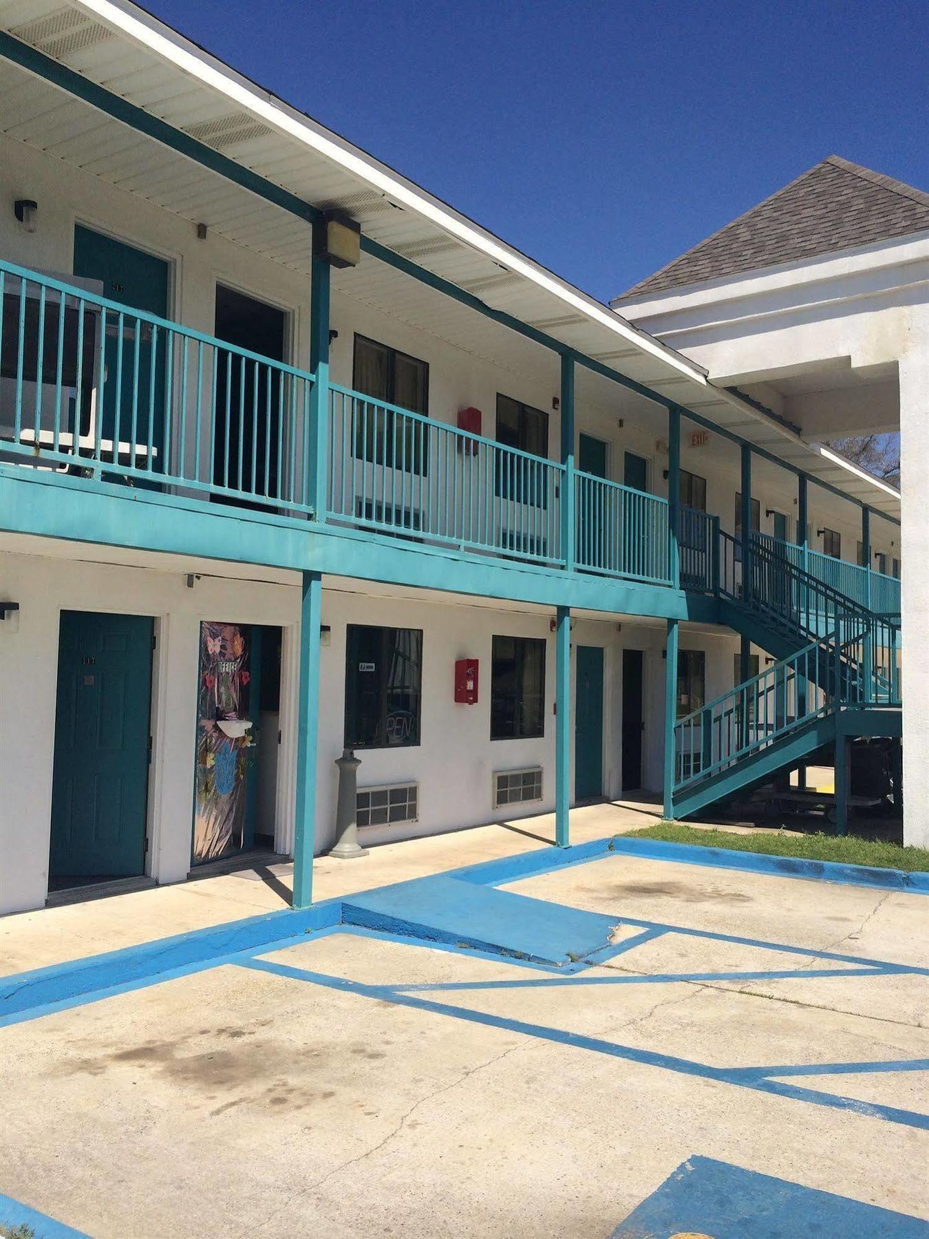 Broadway Inn Express Biloxi Zewnętrze zdjęcie