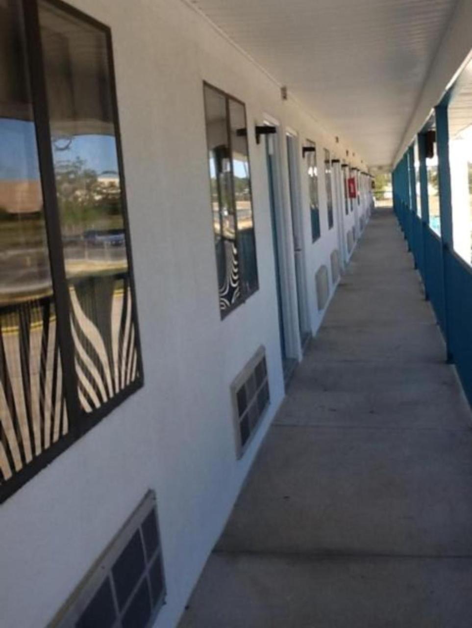 Broadway Inn Express Biloxi Zewnętrze zdjęcie